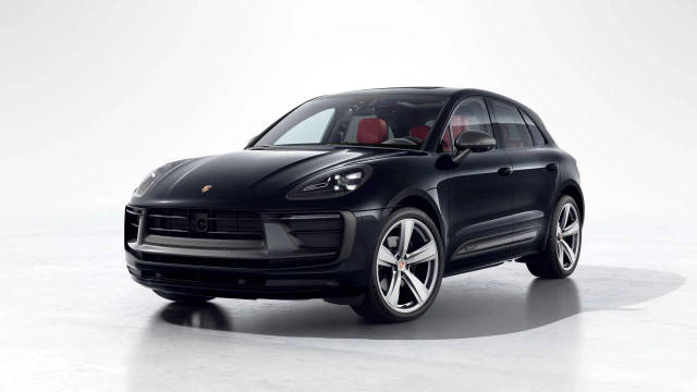 2023 Porsche Macan T AWD photo