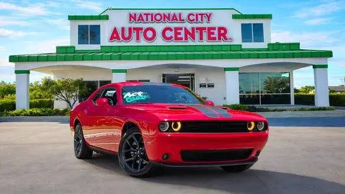 2023 Dodge Challenger SXT RWD photo