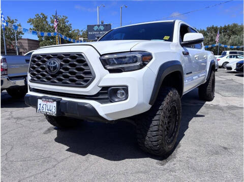 2023 Toyota Tacoma TRD Off Road 4WD photo