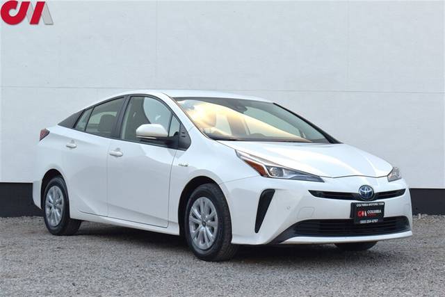 2021 Toyota Prius LE FWD photo