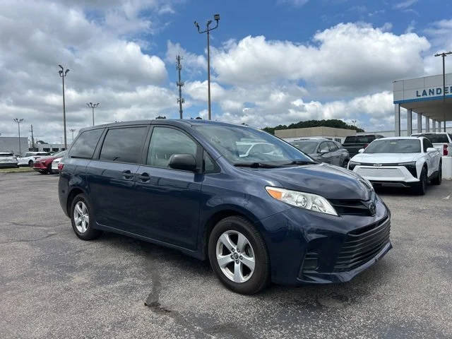 2020 Toyota Sienna L FWD photo
