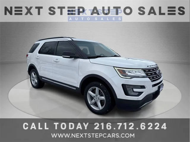 2016 Ford Explorer XLT 4WD photo