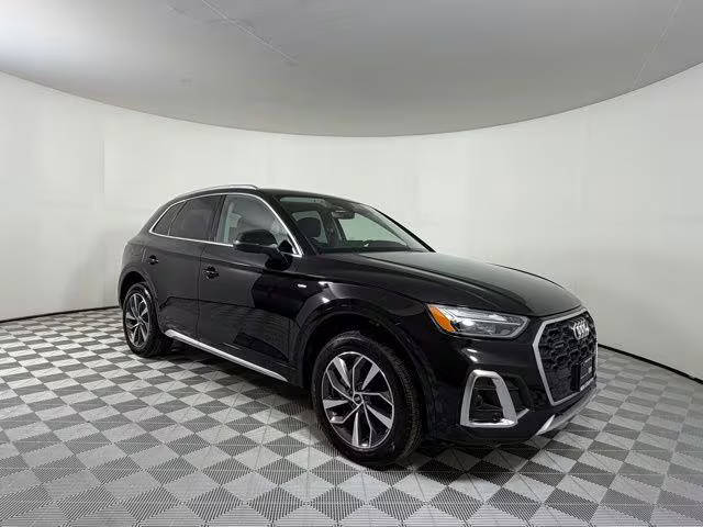 2023 Audi Q5 S line Premium Plus AWD photo