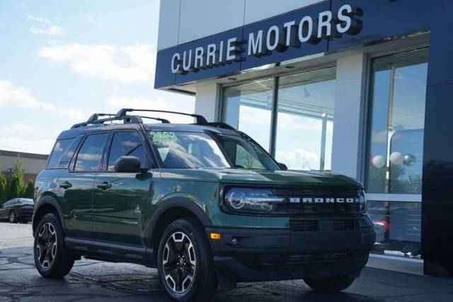 2023 Ford Bronco Sport Outer Banks 4WD photo