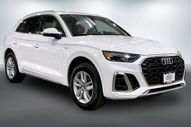 2023 Audi Q5 S line Premium AWD photo