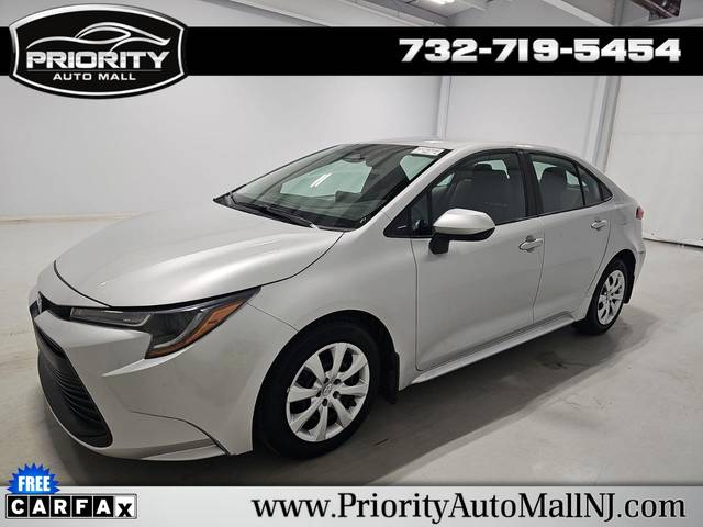 2023 Toyota Corolla LE FWD photo