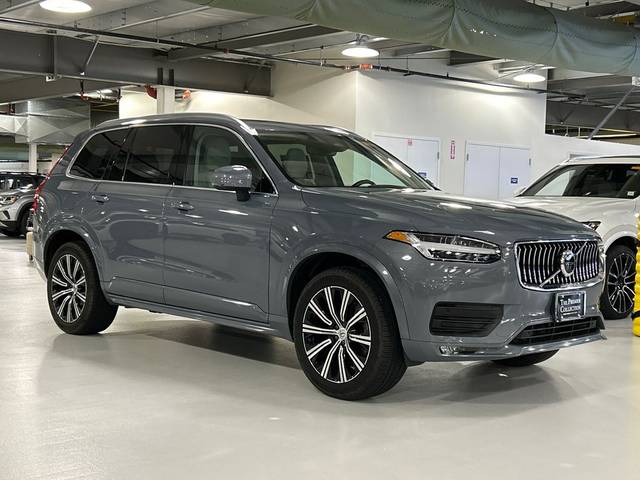 2023 Volvo XC90 Core AWD photo