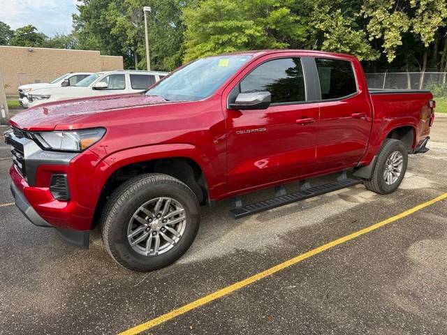 2023 Chevrolet Colorado 2WD LT RWD photo