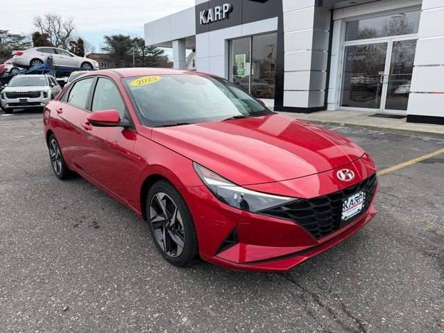 2023 Hyundai Elantra SEL FWD photo