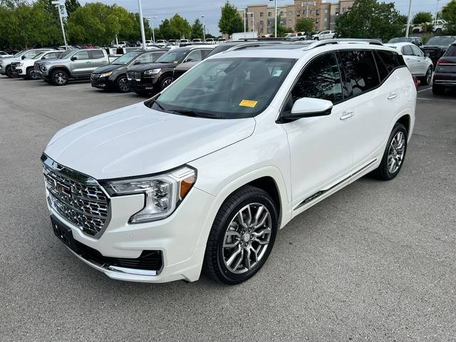 2023 GMC Terrain Denali AWD photo