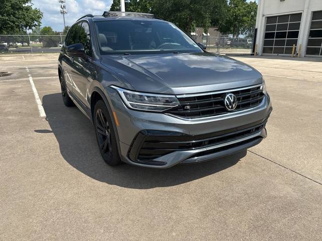 2023 Volkswagen Tiguan SE R-Line Black FWD photo