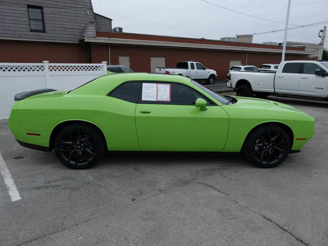 2023 Dodge Challenger SXT RWD photo