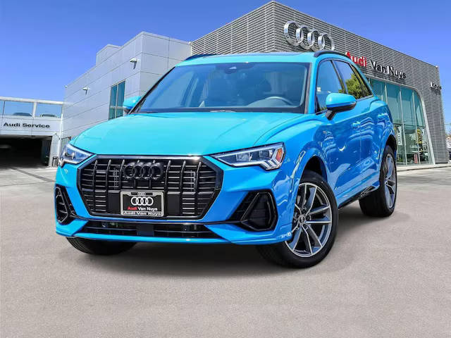 2023 Audi Q3 S line Premium AWD photo