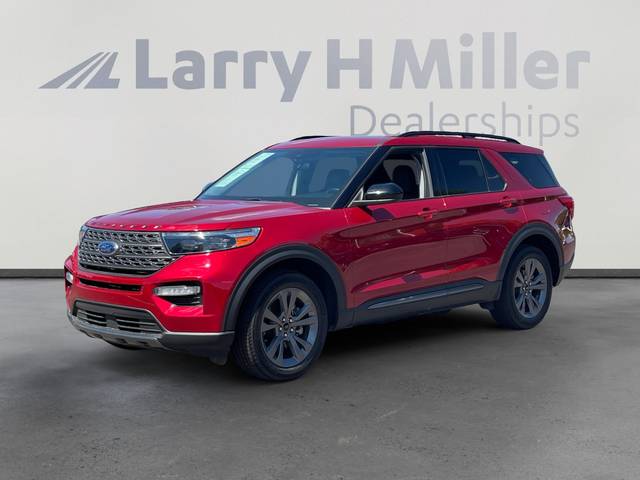 2023 Ford Explorer XLT 4WD photo
