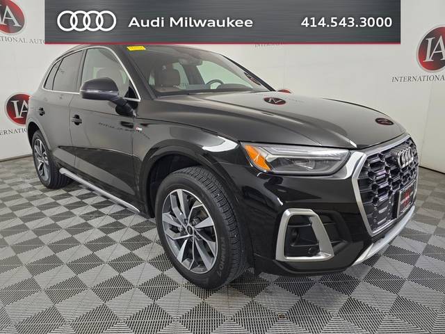 2023 Audi Q5 S line Premium AWD photo
