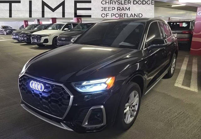 2023 Audi Q5 S line Premium AWD photo