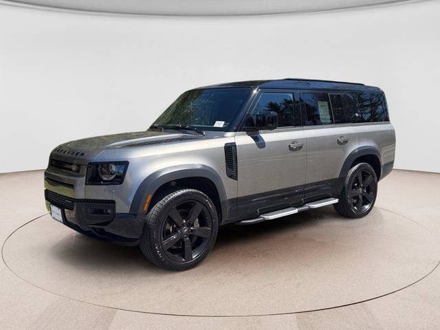 2023 Land Rover Defender 130 X-Dynamic SE AWD photo
