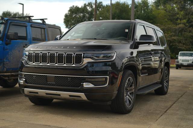 2023 Jeep Wagoneer Series II 4WD photo