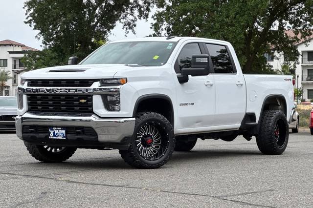 2021 Chevrolet Silverado 2500HD LT 4WD photo