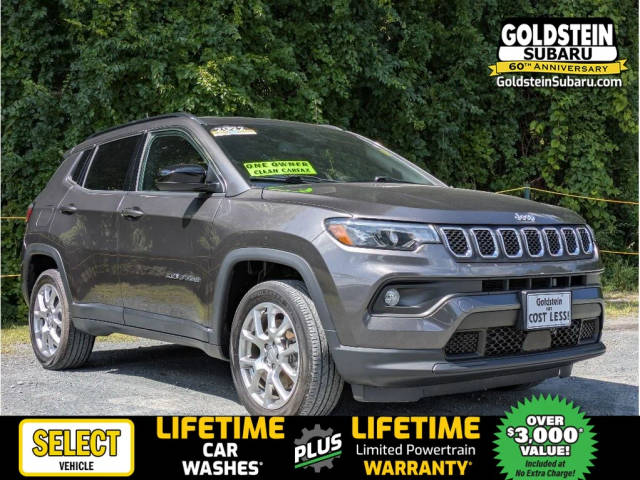 2023 Jeep Compass Latitude Lux 4WD photo