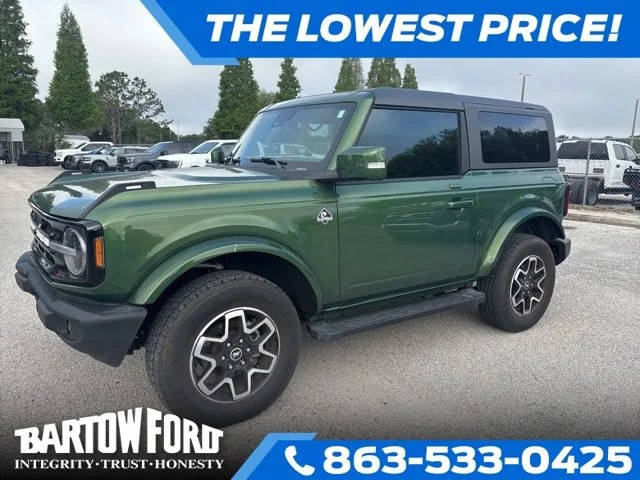 2023 Ford Bronco 2 Door Outer Banks 4WD photo