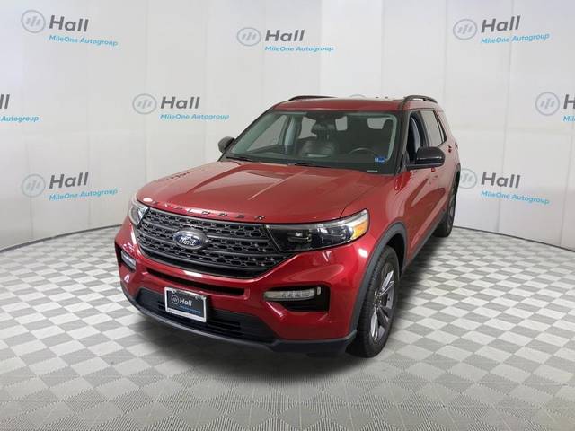 2023 Ford Explorer XLT 4WD photo