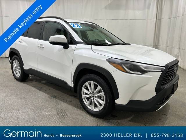 2023 Toyota Corolla Cross LE FWD photo