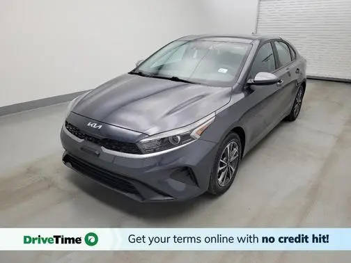 2023 Kia Forte LXS FWD photo