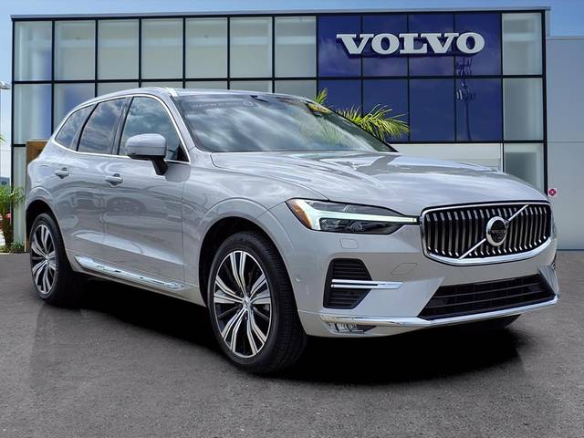 2023 Volvo XC60 Plus Bright Theme AWD photo