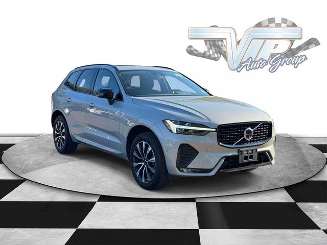 2023 Volvo XC60 Plus Dark Theme AWD photo