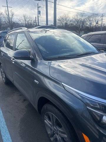 2023 Kia Seltos S AWD photo