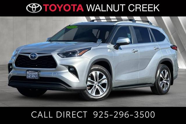 2023 Toyota Highlander Hybrid XLE AWD photo
