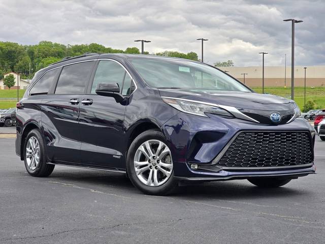 2021 Toyota Sienna XSE AWD photo