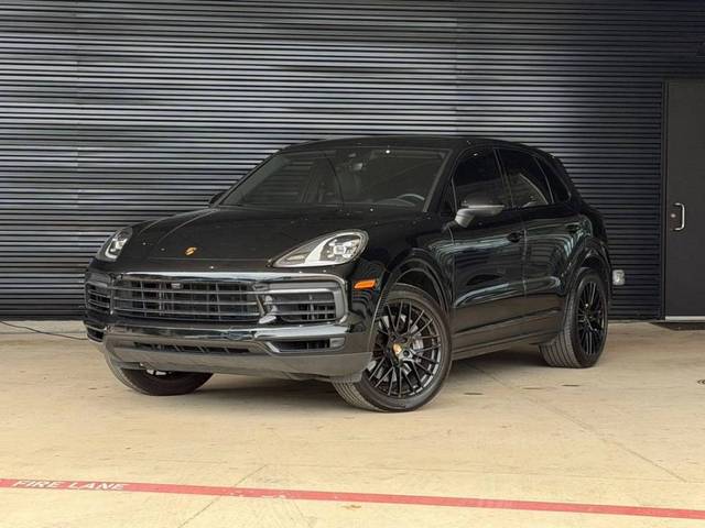 2023 Porsche Cayenne  AWD photo