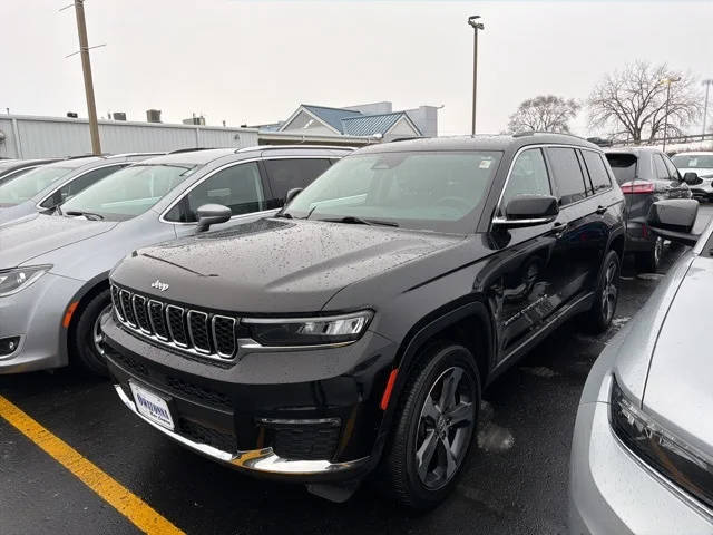 2023 Jeep Grand Cherokee L Limited 4WD photo
