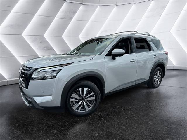 2023 Nissan Pathfinder SL 4WD photo