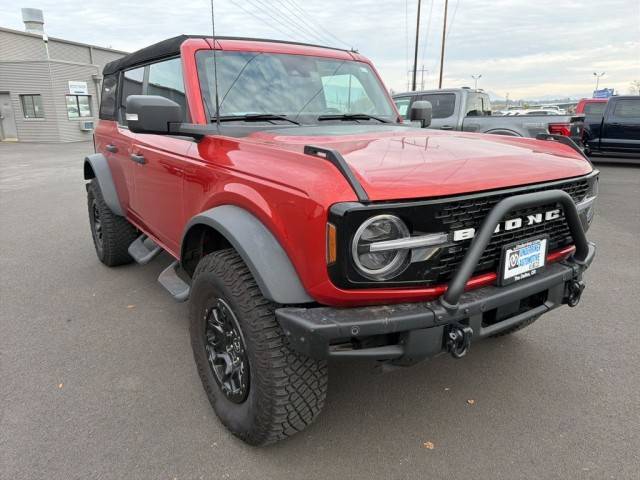 2023 Ford Bronco 4 Door Wildtrak 4WD photo