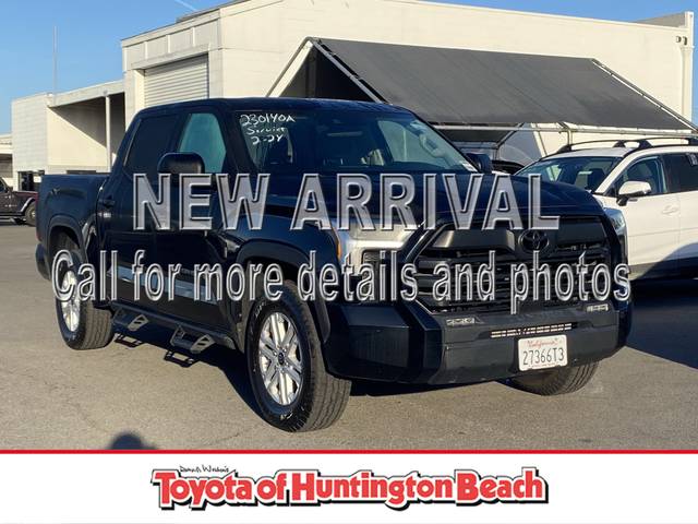 2023 Toyota Tundra SR5 4WD photo