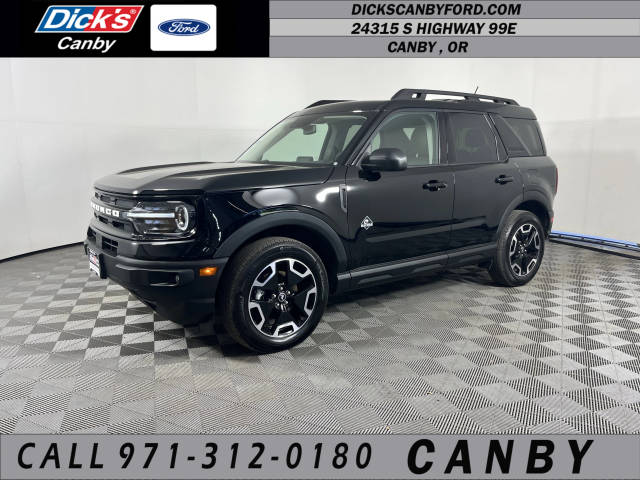 2023 Ford Bronco Sport Outer Banks 4WD photo