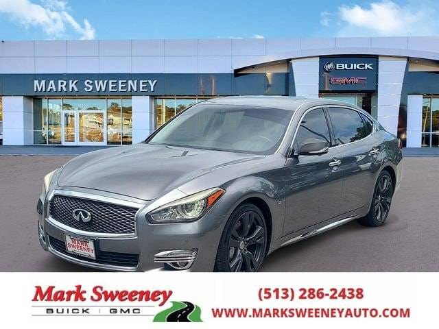 2015 Infiniti Q70L RWD photo