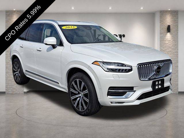 2023 Volvo XC90 Plus AWD photo