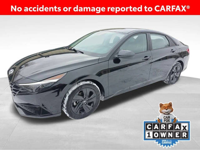 2023 Hyundai Elantra SEL FWD photo