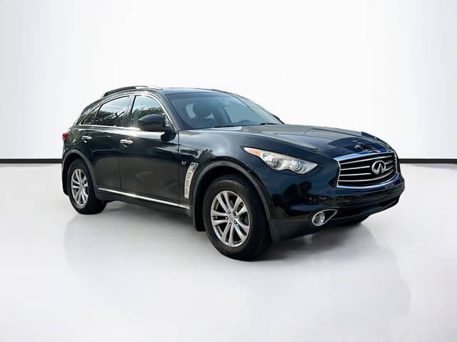 2015 Infiniti QX70  AWD photo