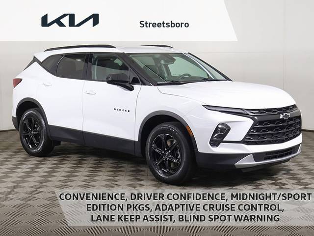 2023 Chevrolet Blazer LT FWD photo
