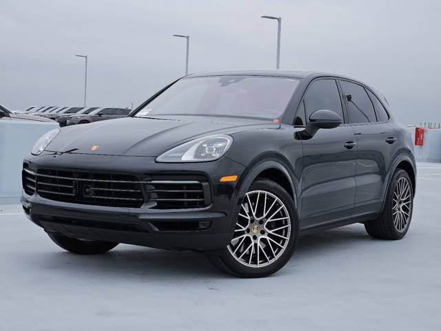 2023 Porsche Cayenne  AWD photo