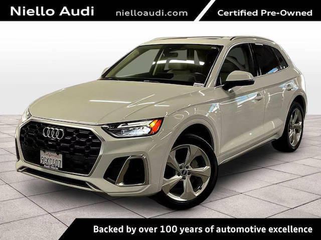 2023 Audi Q5 S line Premium Plus AWD photo