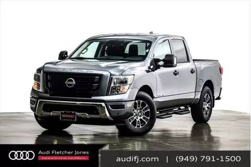 2023 Nissan Titan SV RWD photo