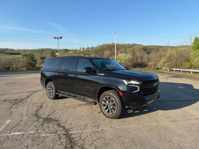2023 Chevrolet Suburban Z71 4WD photo