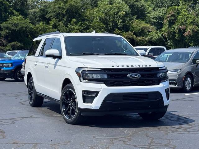 2023 Ford Expedition Max Limited RWD photo