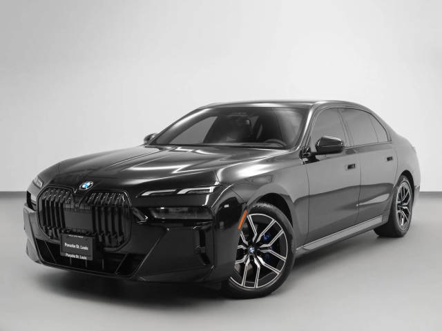 2023 BMW 7 Series 740i RWD photo